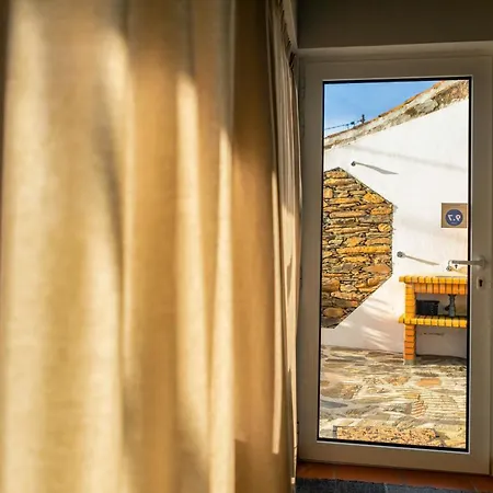 Aldeias Do Zezere-patio Dos Caseiros